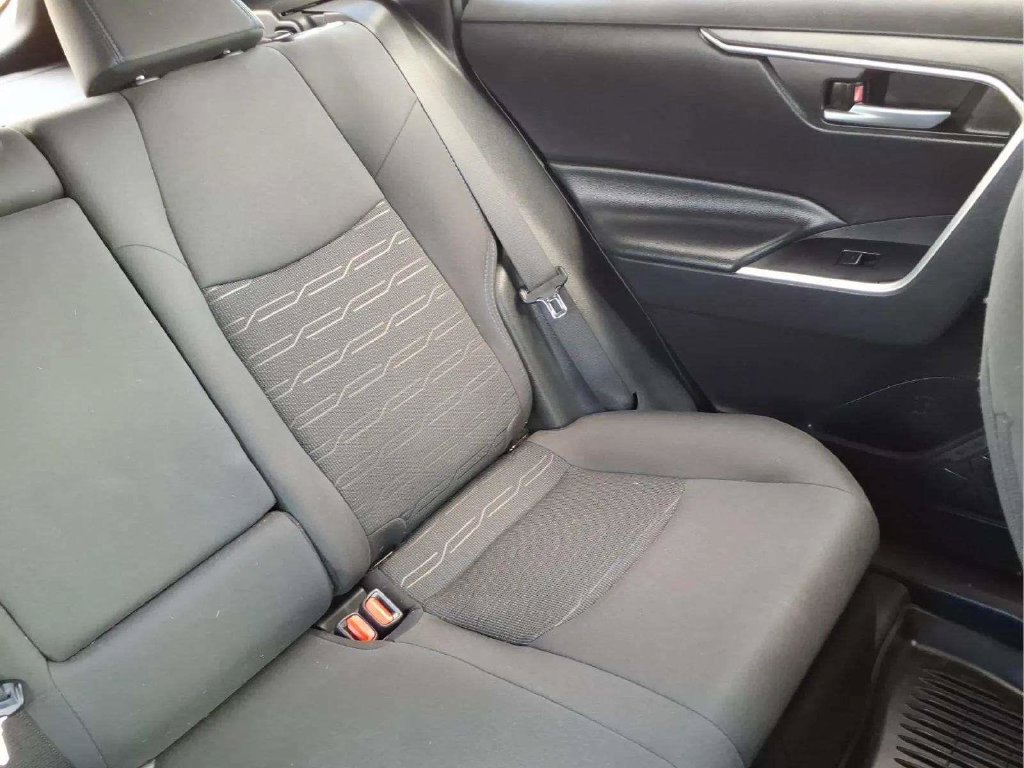 Used 2023 Toyota RAV4 SE w/ Convenience Package AWD/4WD image 20