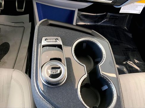 New 2026 Cadillac Optiq Sport 2 image 20