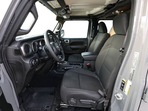Used 2023 Jeep Wrangler Unlimited Sport AWD/4WD image 13