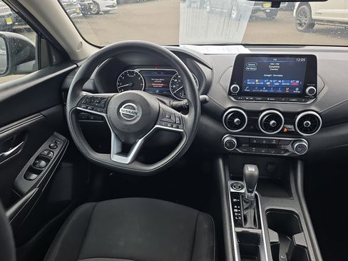 Used 2023 Nissan Sentra SV image 21