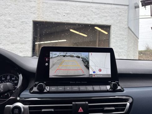 Used 2023 Kia Seltos S w/ Navigation Package AWD/4WD image 20
