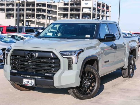 Used 2024 Toyota Tundra Limited AWD/4WD image 1
