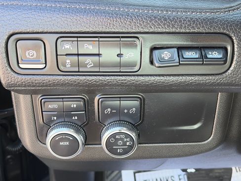 Used 2021 GMC Yukon Denali AWD/4WD image 15