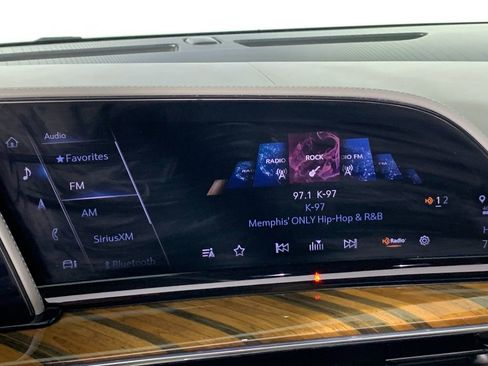 Used 2022 Cadillac Escalade Sport Platinum w/ LPO, ONYX Package AWD/4WD image 27