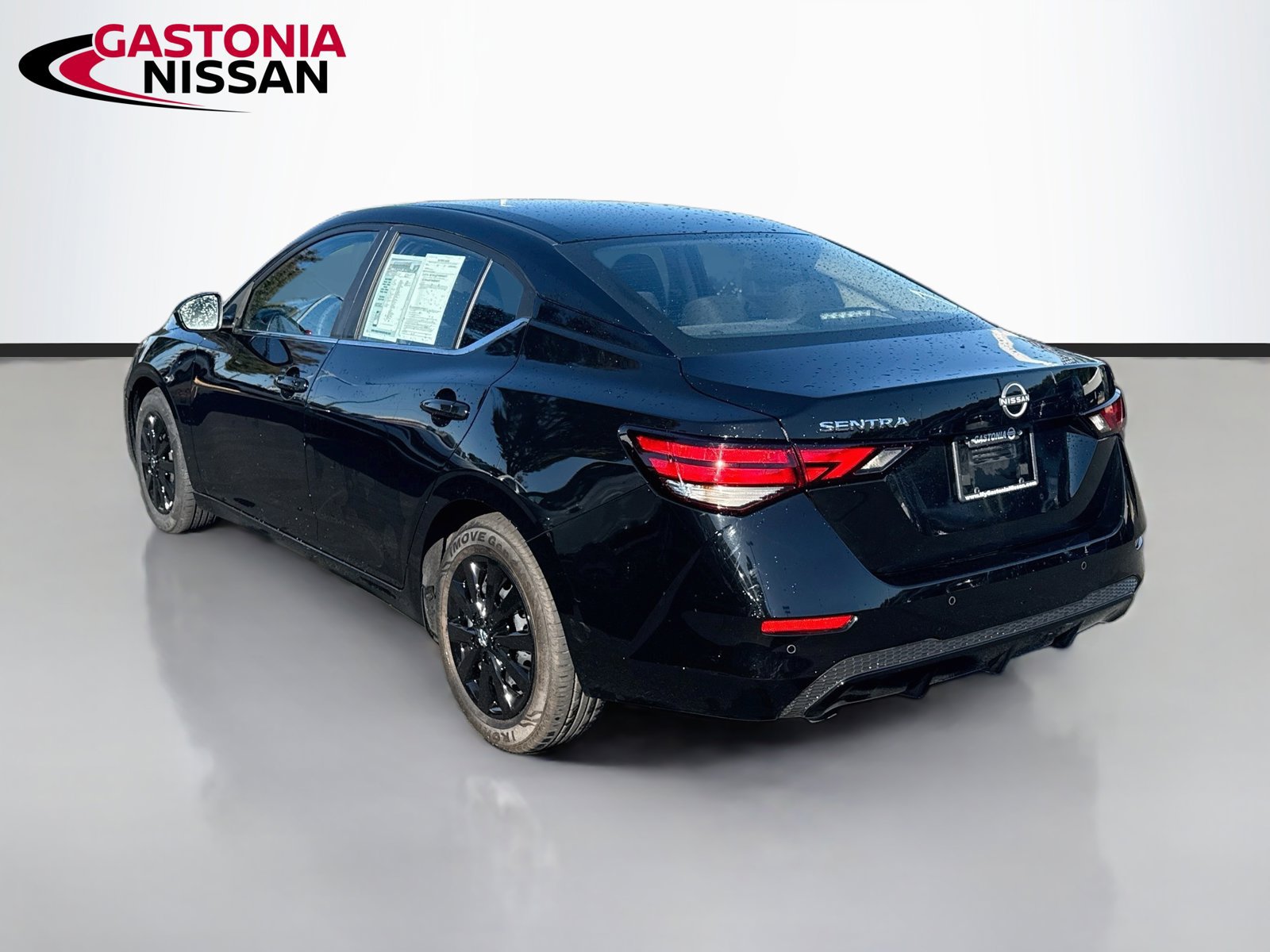 Used 2025 Nissan Sentra S FWD image 6