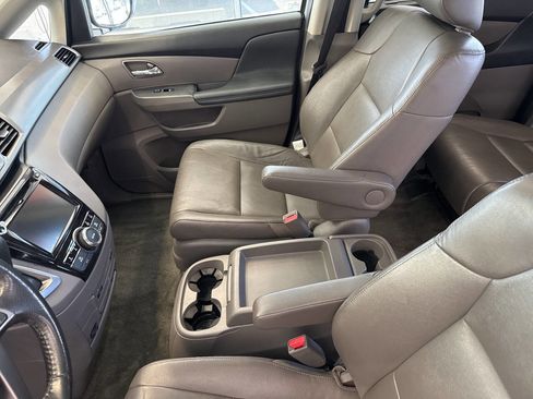 Used 2016 Honda Odyssey EX-L image 19