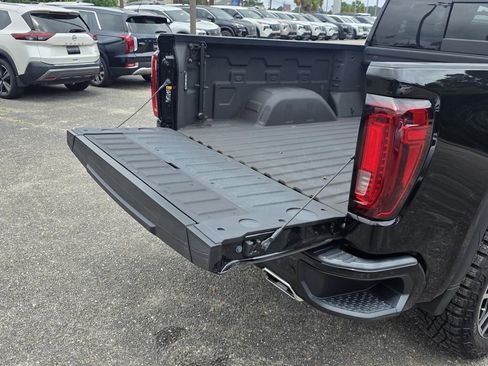 Used 2024 GMC Sierra 1500 AT4 w/ Technology Package AWD/4WD image 45