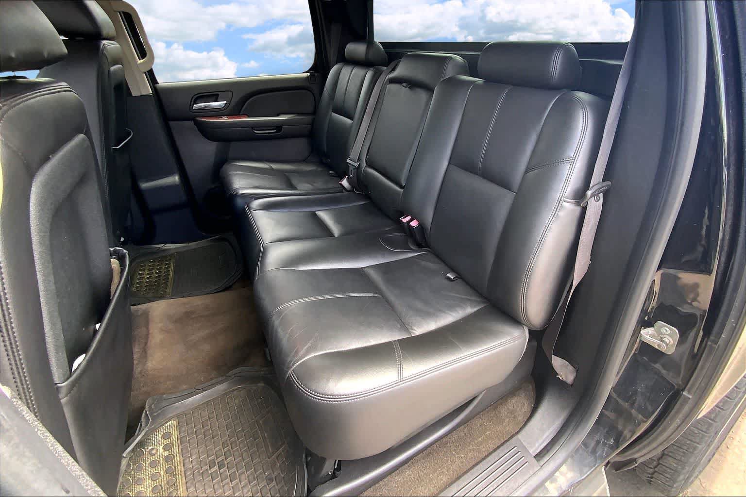Used 2010 Chevrolet Avalanche LT RWD image 29