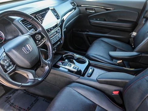 Certified 2022 Honda Pilot Black Edition image 18