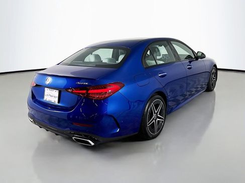 Used 2025 Mercedes-Benz C 300 4MATIC Sedan image 9