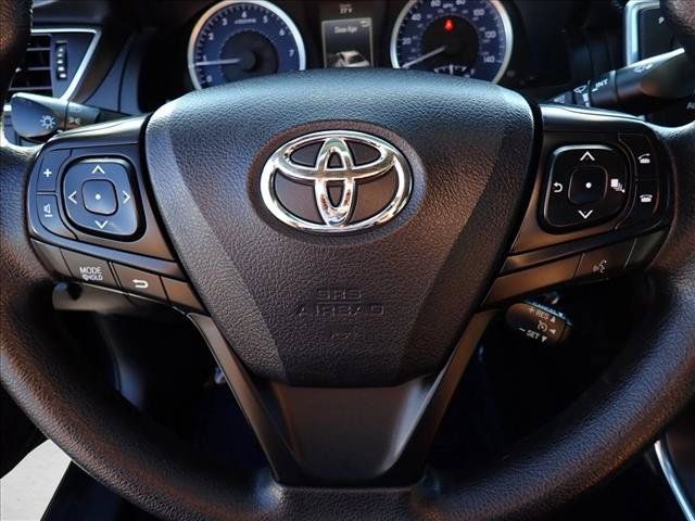 Used 2016 Toyota Camry LE FWD image 12