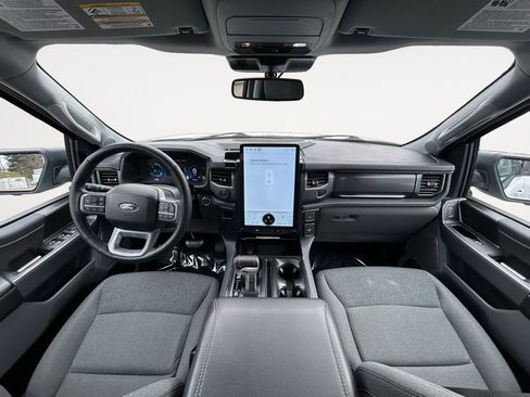 Used 2024 Ford F150 Lightning Flash image 13