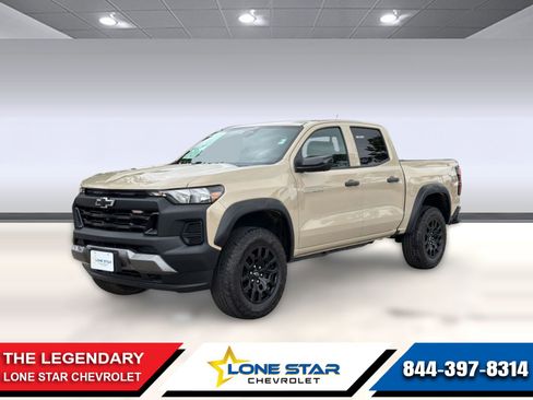 Certified 2024 Chevrolet Colorado Trail Boss w/ Technology Package AWD/4WD image 1