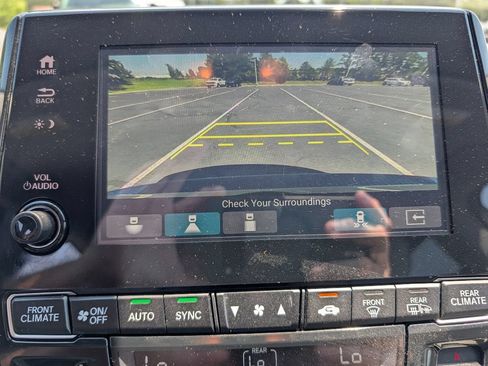 Used 2024 Honda Odyssey Elite image 5