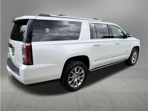 Used 2017 GMC Yukon XL Denali w/ Open Road Package AWD/4WD image 5