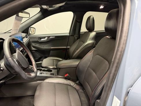 Used 2024 Ford Escape ST-Line w/ Tech Pack #1 AWD/4WD image 15