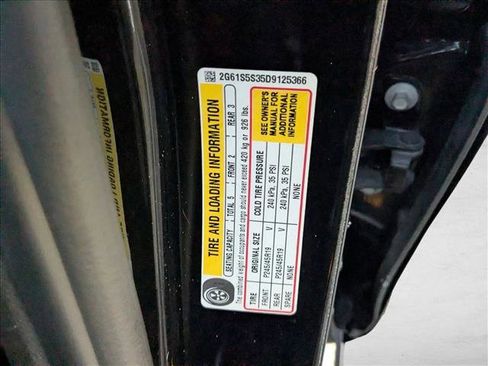 Used 2013 Cadillac XTS Premium image 15