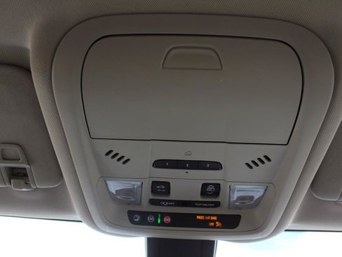 Used 2024 GMC Terrain Denali w/ Denali Premium Package AWD/4WD image 53