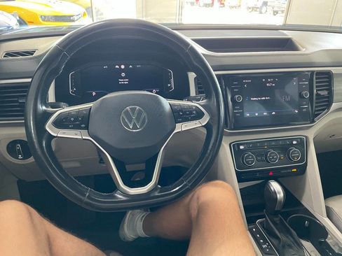 Used 2021 Volkswagen Atlas SEL Premium image 36