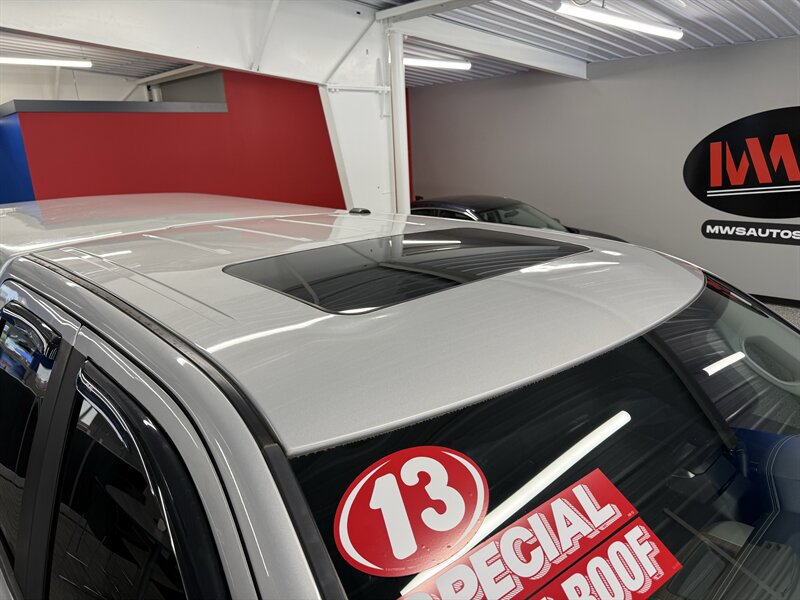 Used 2013 RAM 1500 Laramie w/ Convenience Group AWD/4WD image 2