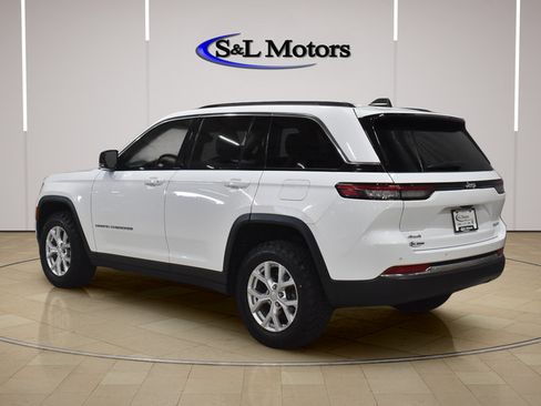 Used 2023 Jeep Grand Cherokee Limited AWD/4WD image 5