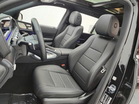 Certified 2026 Mercedes-Benz GLS 450 4MATIC image 10