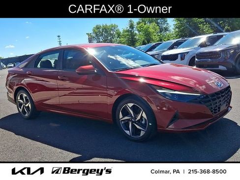 Used 2023 Hyundai Elantra SEL w/ Convenience Package FWD image 3