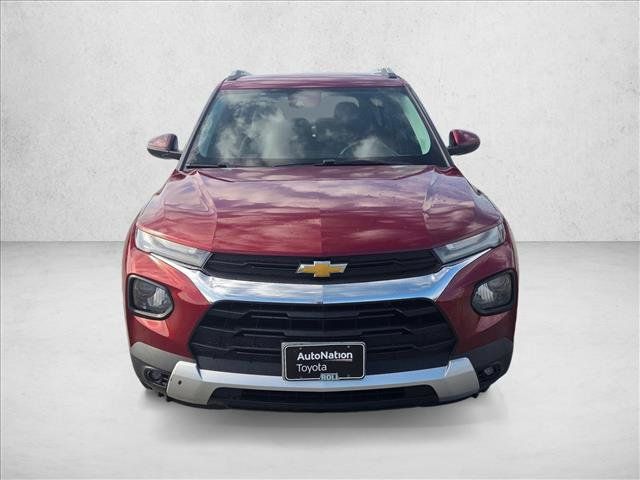 Used 2023 Chevrolet TrailBlazer LT FWD image 2