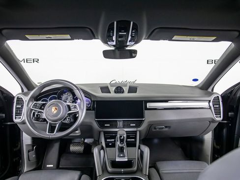 Used 2023 Porsche Cayenne Coupe AWD/4WD image 23