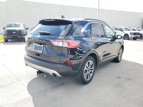 Used 2021 Ford Escape SEL image 5