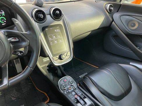 Used 2019 McLaren 570S Spider RWD image 31