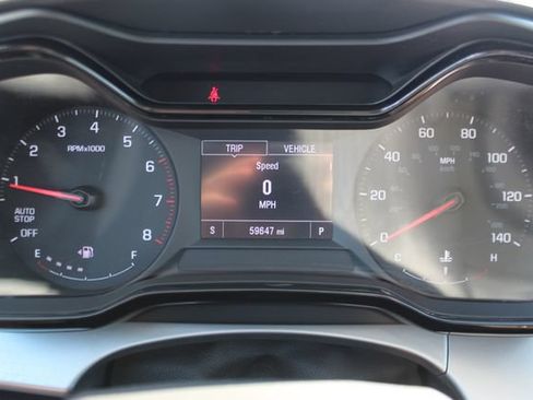 Used 2024 Chevrolet Trax LS w/ LS Convenience Package FWD image 16