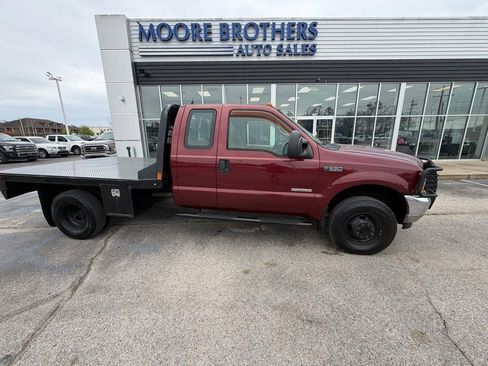 Used 2004 Ford F350 Lariat image 1