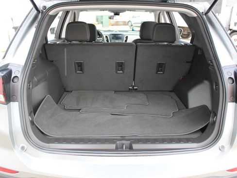Used 2024 Chevrolet Equinox LS w/ LS Convenience Package FWD image 27