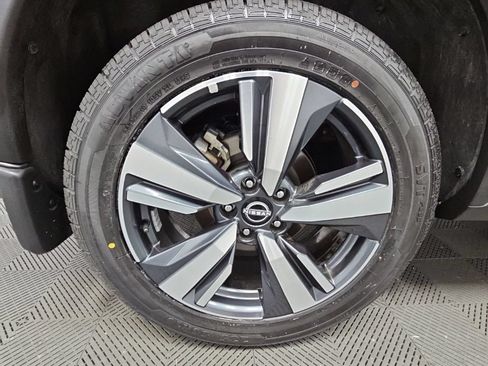 Used 2023 Nissan Rogue SL AWD/4WD image 47