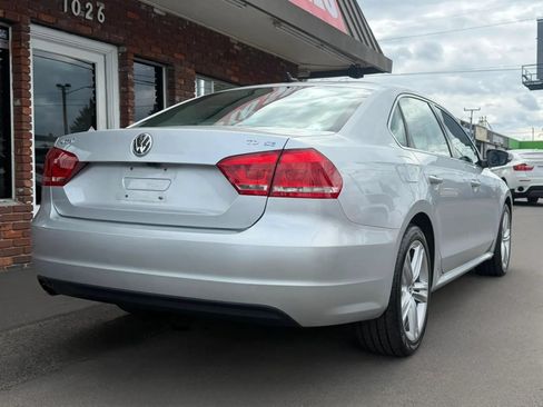 Used 2014 Volkswagen Passat TDI SEL Premium FWD image 4