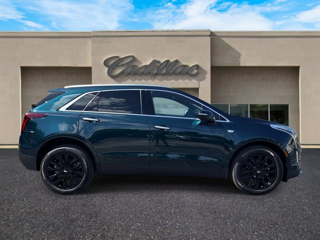 New 2026 Cadillac XT5 Premium Luxury w/ LPO, ONYX Package AWD/4WD image 2