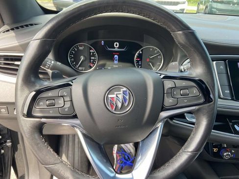 Used 2023 Buick Enclave Avenir w/ Avenir Technology Package FWD image 29