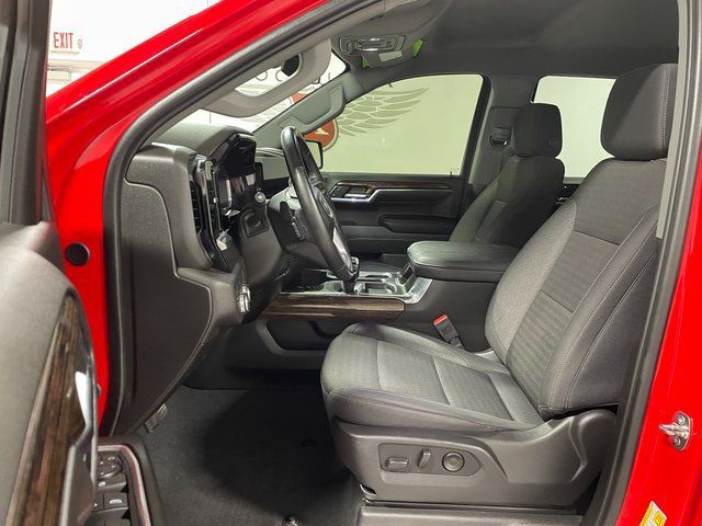 Used 2024 GMC Sierra 1500 Elevation w/ Preferred Package AWD/4WD image 11