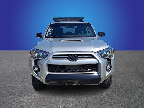 Used 2021 Toyota 4Runner Venture AWD/4WD image 2