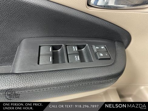 Used 2017 Honda Pilot Touring image 21