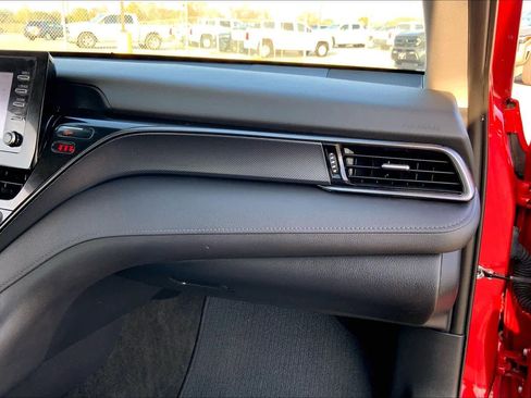 Used 2023 Toyota Camry LE image 17