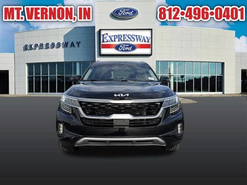 Used 2022 Kia Seltos SX w/ Sunroof Package AWD/4WD image 3