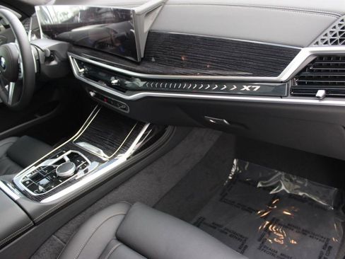 New 2026 BMW X7 xDrive40i image 35