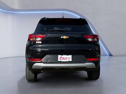Used 2025 Chevrolet TrailBlazer LT image 4