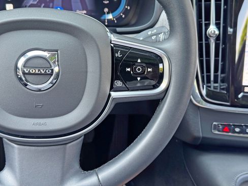 Used 2023 Volvo S90 B6 Plus w/ Protection Package Premier image 21