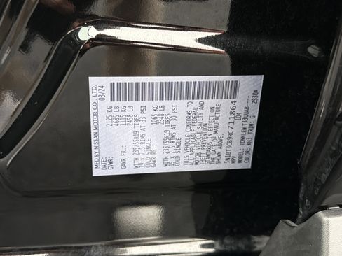 Used 2024 Nissan Rogue SL w/ SL Premium Package image 38