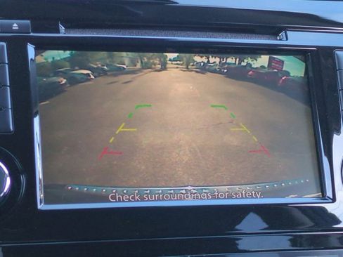 Used 2019 Nissan Rogue SV image 20