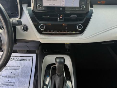 Used 2019 Toyota Corolla XSE image 20