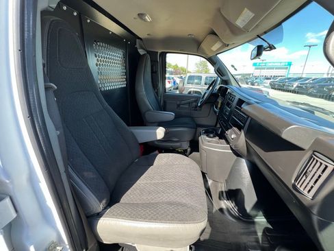 Used 2023 GMC Savana 2500 w/ Driver Convenience Package image 27